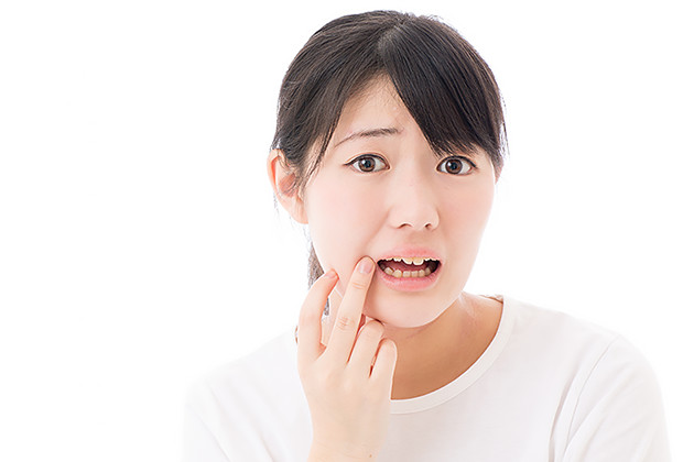 歯周病を気にする女性